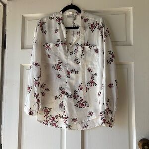 Abercrombie & Fitch White Floral Button Down Shirt. SB2